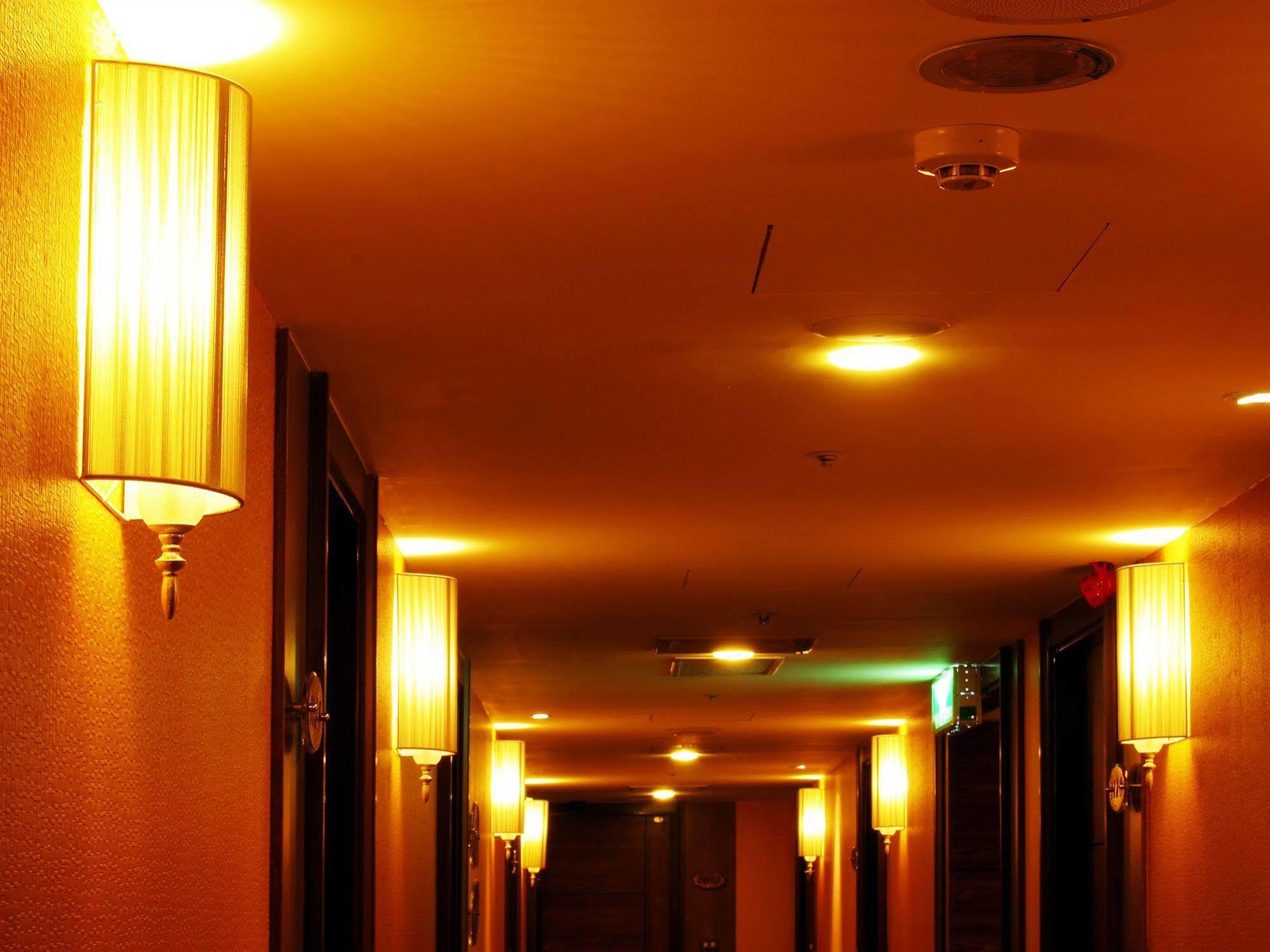 東鑫商務旅館eastern Star Hotel Taipei Extérieur photo