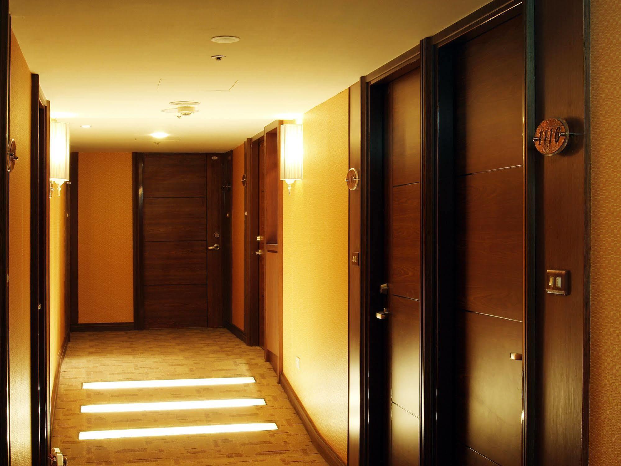 東鑫商務旅館eastern Star Hotel Taipei Extérieur photo